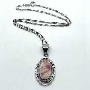 Vtg Navajo JG Sterling Red Spiny Oyster Pendant w 925 Silver Chain 15.5”